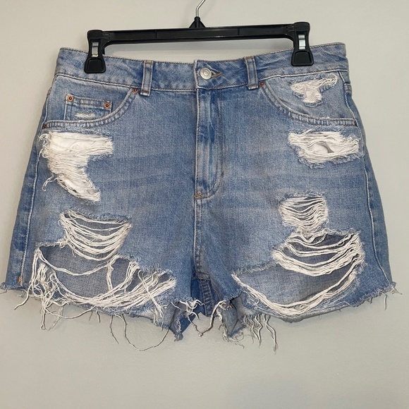 EUC Topshop Extreme Ripped A-line Mom Denim Jean Shorts Size 8 - Picture 2 of 6